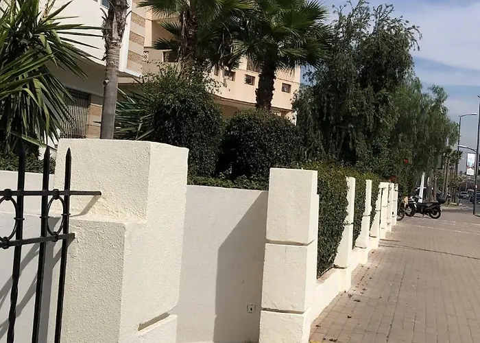 Modern Apartment In Oasis Square, Casablanca